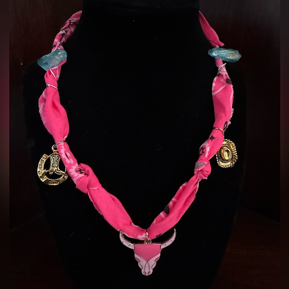 Bandana necklace